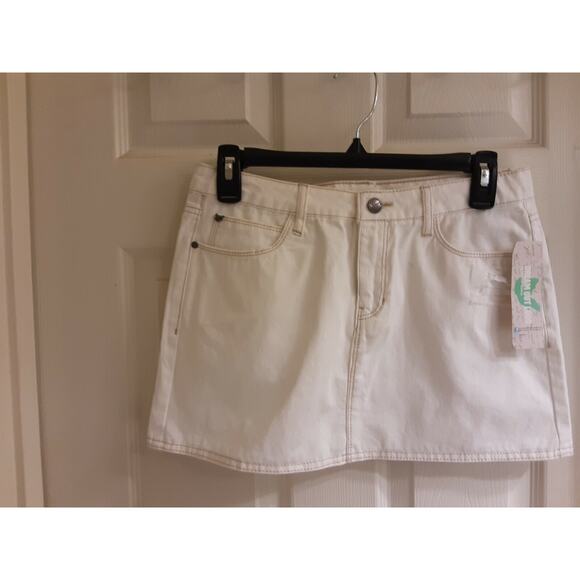 Dream Out Loud by Selena Gomez, Skirt, jean Mini Distressed, junior girls sz 7 - Picture 1 of 3